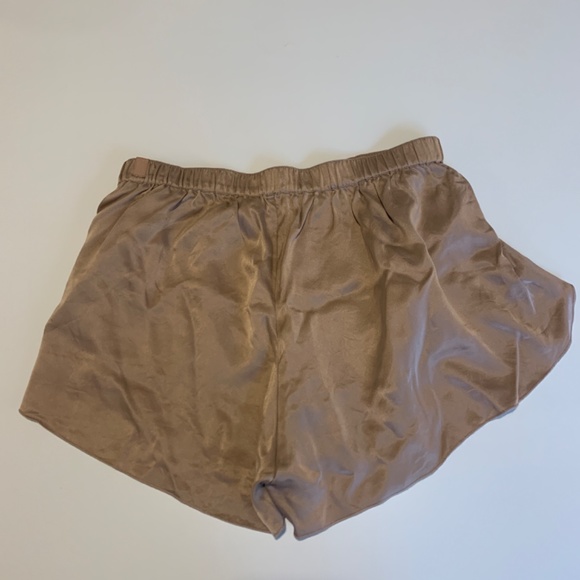 Lunya Washable Silk Short Pajamas - Picture 3 of 6